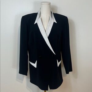 Daymor Couture White Beaded Evening Blazer